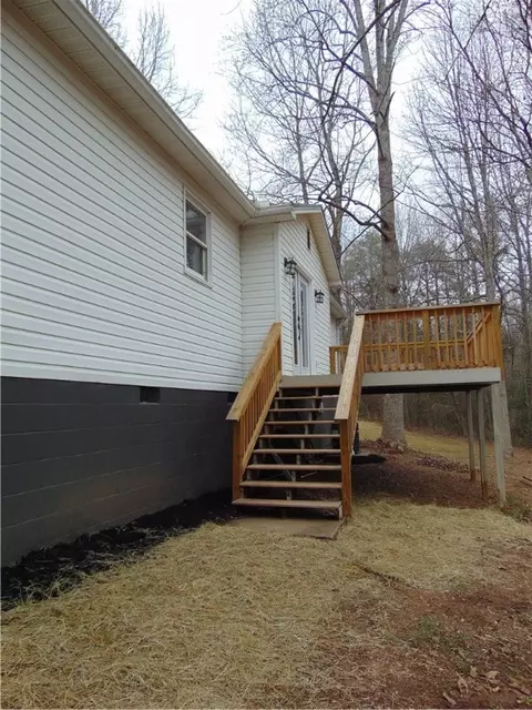 Exterior - 113 View Place Ct, Easley, SC 29640 photo 5 of 7