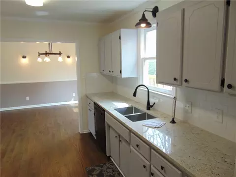 Kitchen - 113 View Place Ct, Easley, SC 29640 photo 3 of 5