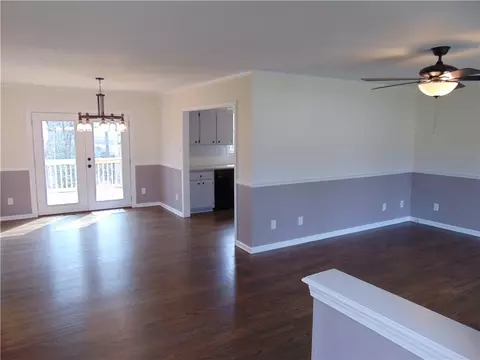 Living - 113 View Place Ct, Easley, SC 29640 photo 6 of 6