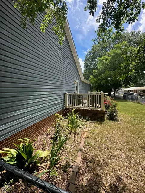 3 Dendy St, Pelzer, SC 29669 photo 4