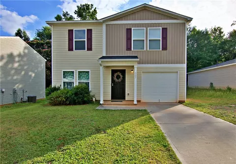 307 Cedar Rdg, Anderson, SC 29621