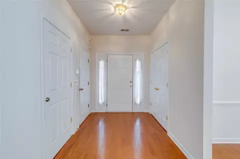 822 Medora Dr, Greer, SC 29650 photo 4