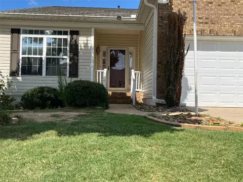 822 Medora Dr, Greer, SC 29650 photo 3
