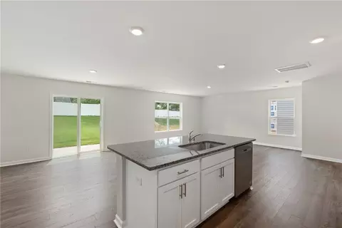 202 Mable Leaf Ln, Easley, SC 29640 photo 2