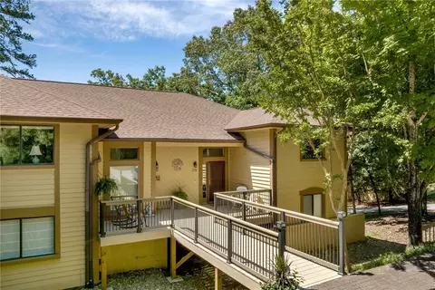142 E Blue Heron Dr, Salem, SC 29676