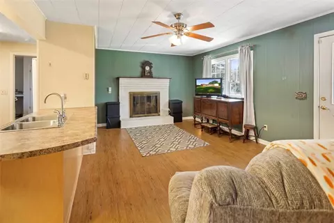 1015 Ebenezer Rd, Seneca, SC 29672 photo 9
