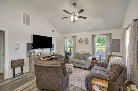 209 Crystal Ln, Walhalla, SC 29691 photo 4