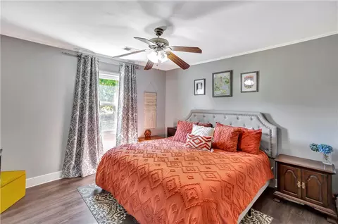 402 S Elm St, Pendleton, SC 29670 photo 13