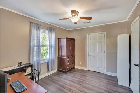 402 S Elm St, Pendleton, SC 29670 photo 10