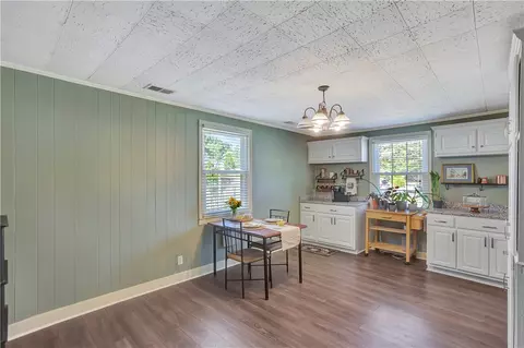 402 S Elm St, Pendleton, SC 29670 photo 25