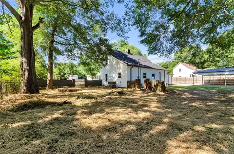 110 W 3rd St, Williamston, SC 29697 photo 36