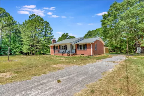 105 Evatt Rd, Honea Path, SC 29654 photo 2