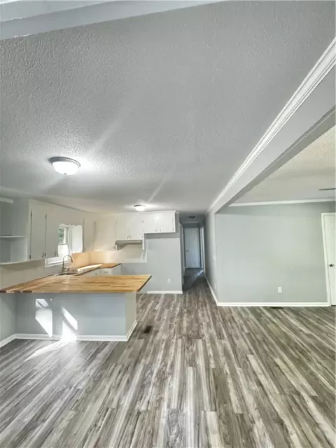 3 Walker St, Honea Path, SC 29654 photo 5