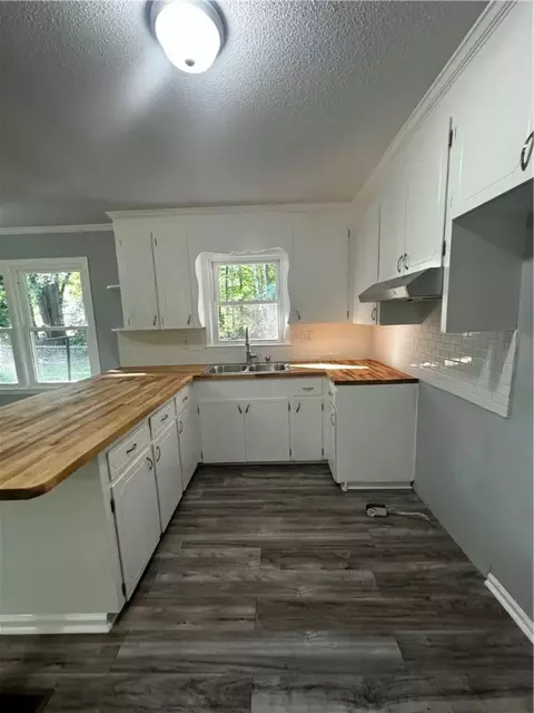 3 Walker St, Honea Path, SC 29654 photo 4