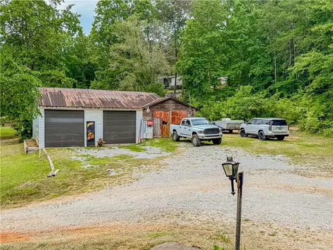 120 Nicholas Dr, Walhalla, SC 29691 photo 4