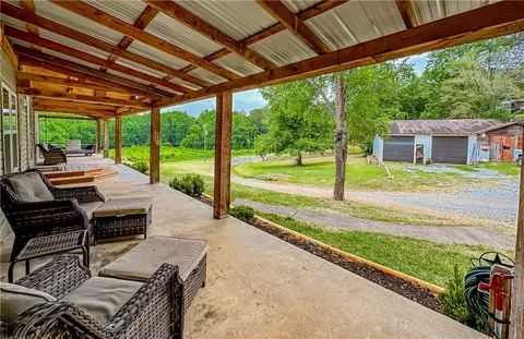120 Nicholas Dr, Walhalla, SC 29691 photo 6