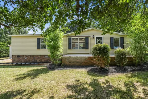 104 Sylvan Ct, Easley, SC 29640 photo 3