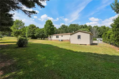 104 Sylvan Ct, Easley, SC 29640 photo 10