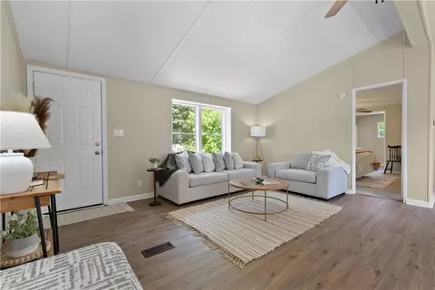 104 Sylvan Ct, Easley, SC 29640 photo 13