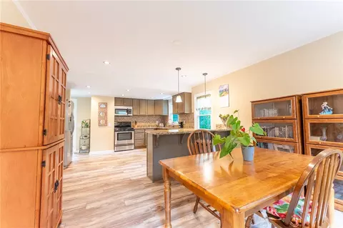 218 Heather Dr, Central, SC 29630 photo 4