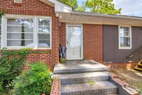 523 Shook Rd, Seneca, SC 29672 photo 8