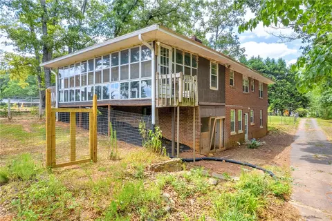 523 Shook Rd, Seneca, SC 29672 photo 7