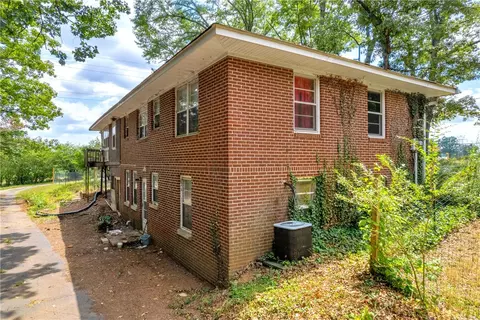 523 Shook Rd, Seneca, SC 29672 photo 5