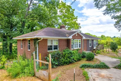 523 Shook Rd, Seneca, SC 29672 photo 3