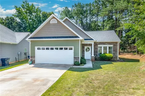 110 Raeburn Way, Anderson, SC 29621