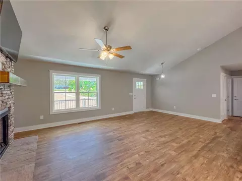 558 Fairfield Rd, Walhalla, SC 29691 photo 8