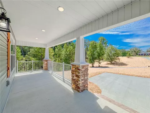 558 Fairfield Rd, Walhalla, SC 29691 photo 4