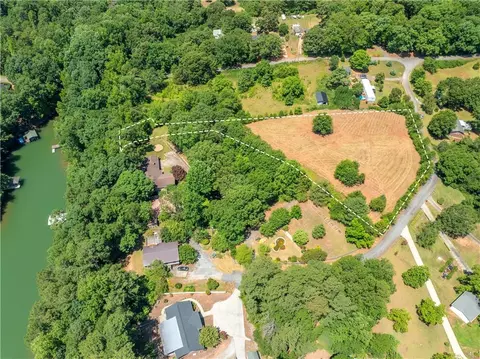 Garden Way Drive, Anderson, SC 29625