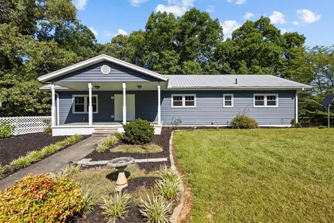 1288 Dr Johns Rd, Westminster, SC 29693