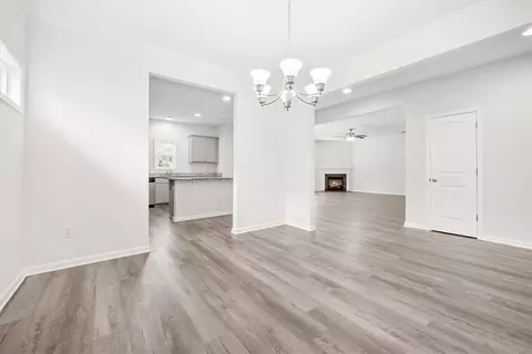 Dining - 109 Granada Pl, Seneca, SC 29678 photo 2 of 2