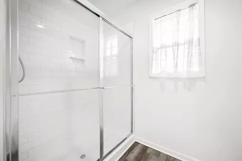 Bath - 109 Granada Pl, Seneca, SC 29678 photo 3 of 5