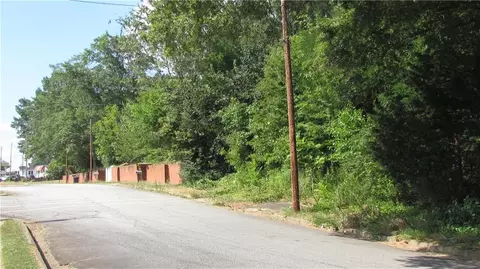 1517 S Murray Ave Ext, Anderson, SC 29624