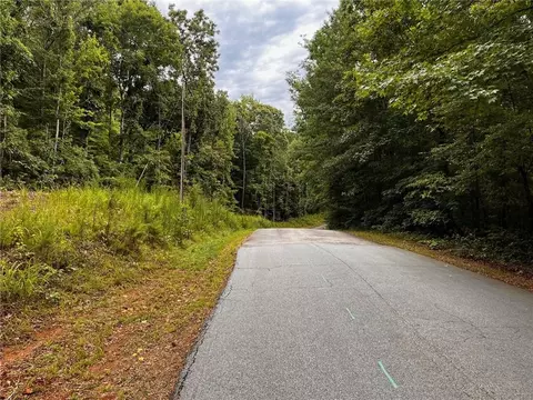 232 Cherrwood Dr, Westminster, SC 29693