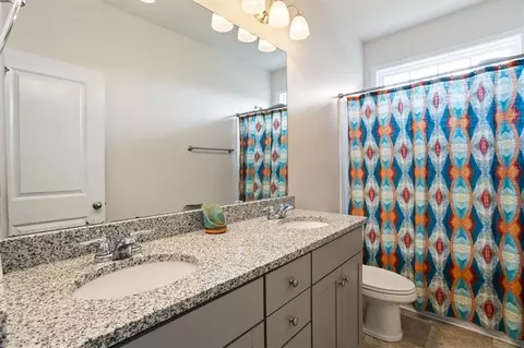 Bath - 906 Deephallow Pl, Greer, SC 29651 photo 3 of 7