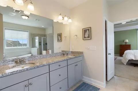 Bath - 906 Deephallow Pl, Greer, SC 29651 photo 7 of 7