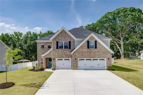 728 Oak Hill Ln, Belton, SC 29627