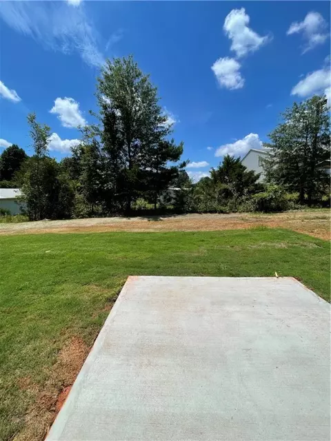 114 Brown Cir, Easley, SC 29642 photo 6
