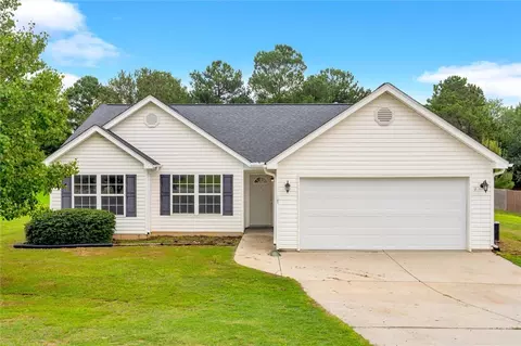 107 Chicoma Dr, Townville, SC 29689