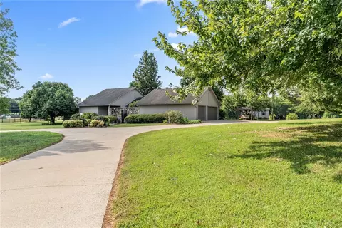 103 Riley Rd, Easley, SC 29642 photo 3