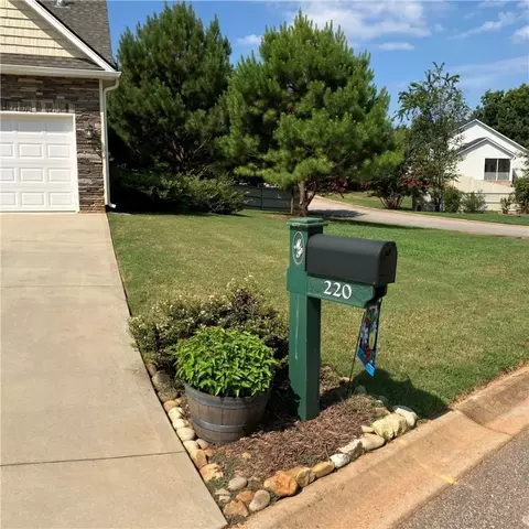 220 Magnolia Ln, Pendleton, SC 29670 photo 3