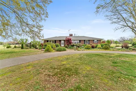 1818 Centerville Rd, Anderson, SC 29625