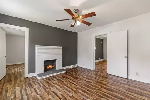 309 E Baker St, Pickens, SC 29671 photo 4