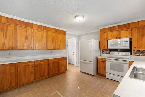 309 E Baker St, Pickens, SC 29671 photo 8