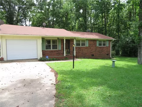 907 New Prospect Rd, Anderson, SC 29625