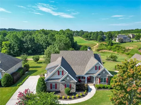 136 Tully Dr, Anderson, SC 29621