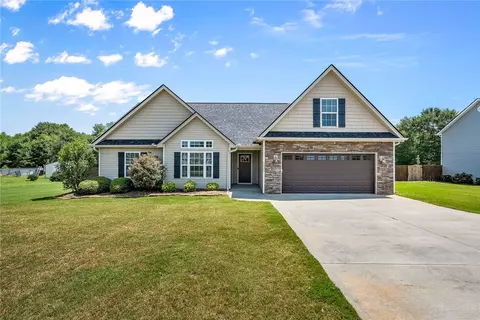 1025 Stoneham Cir, Anderson, SC 29626